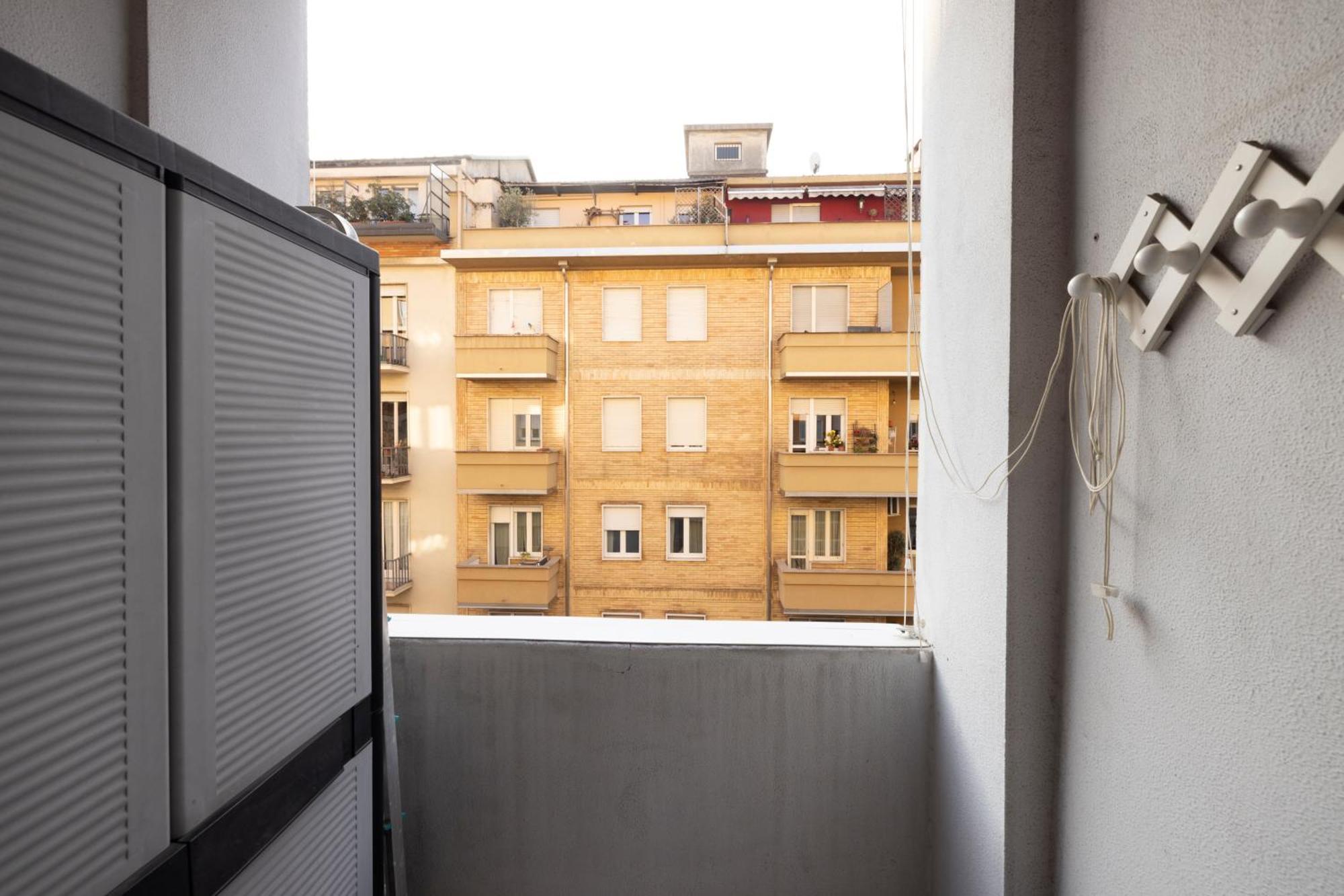 Tra Porta Susa E Piazza Statuto -Cortile Interno- تورينو المظهر الخارجي الصورة